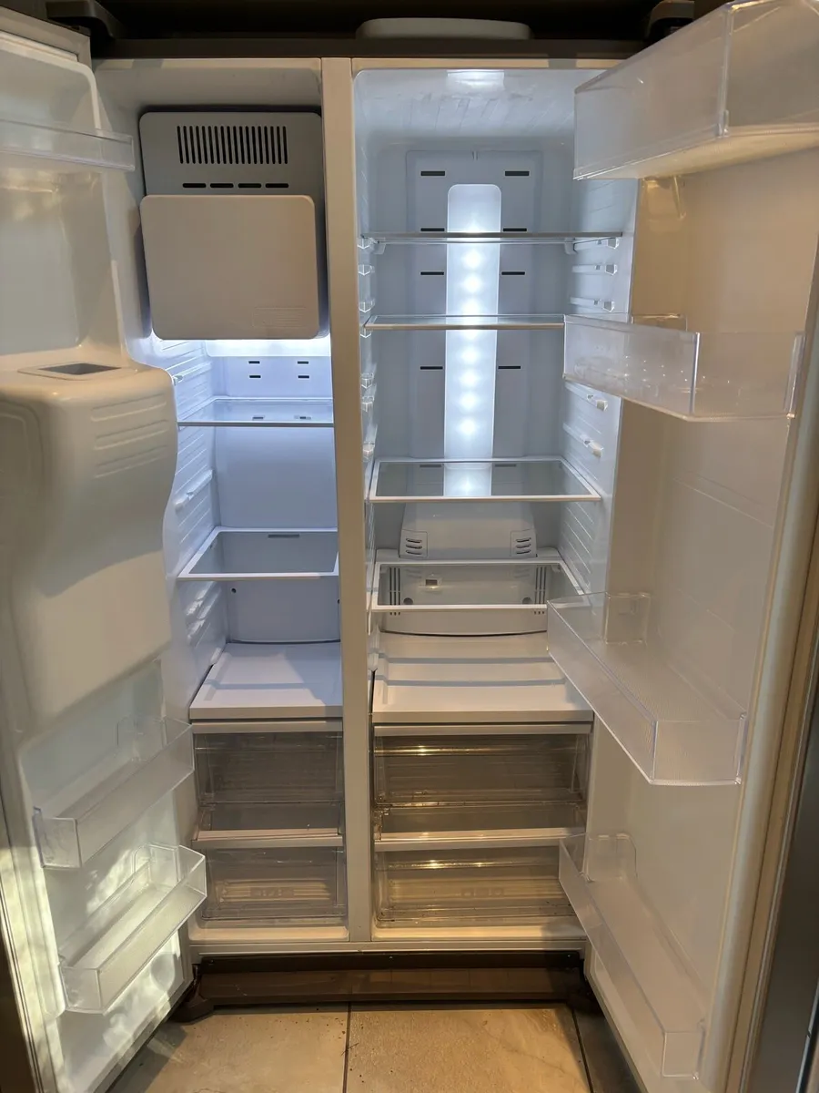 Samsung Fridge freezer - Image 2