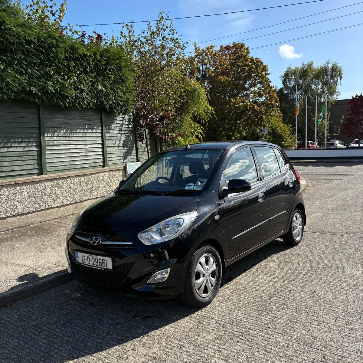 HYUNDAI i10  NCT 10/26 TAX 01/26 - Image 1