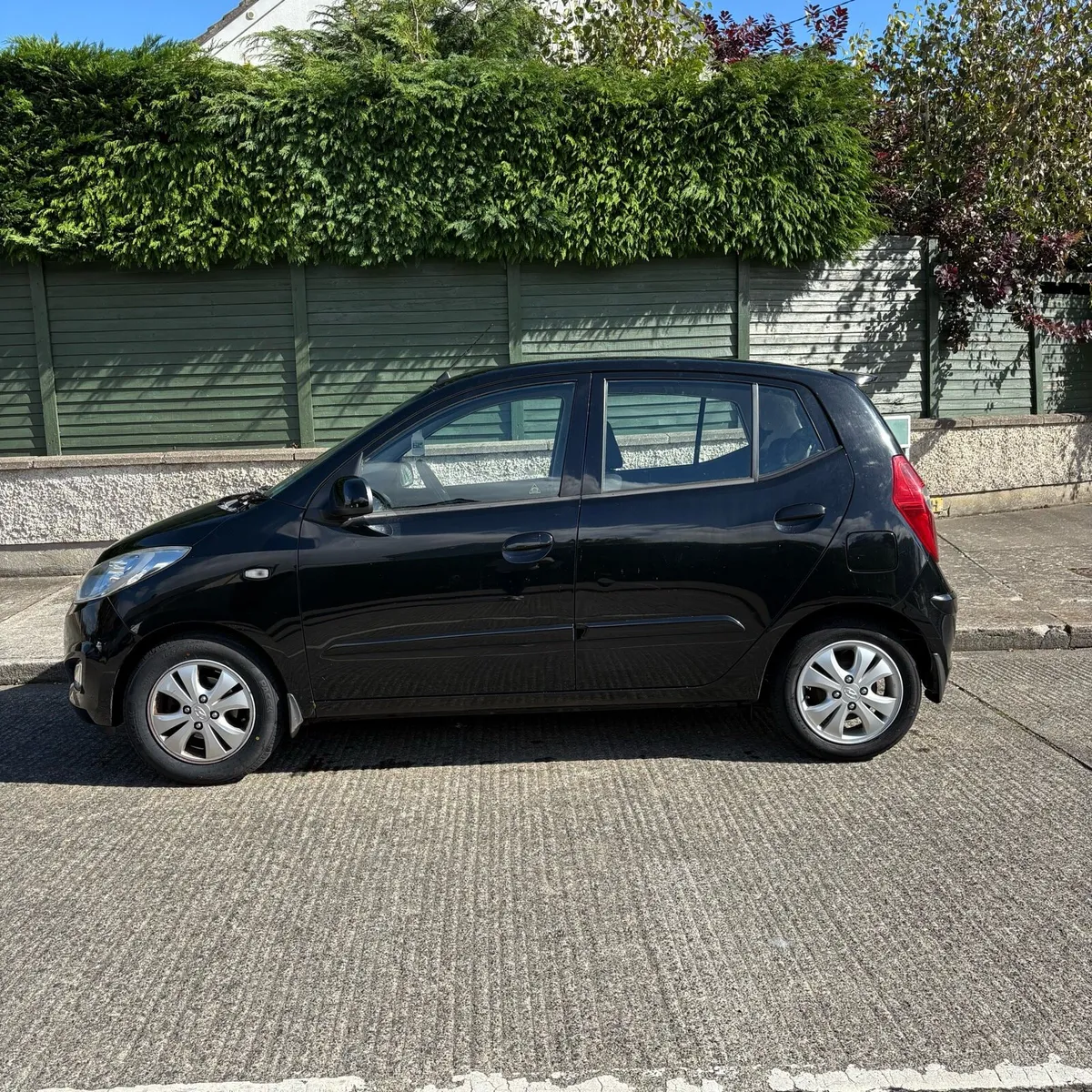 HYUNDAI i10  NCT 10/26 TAX 01/26 - Image 4
