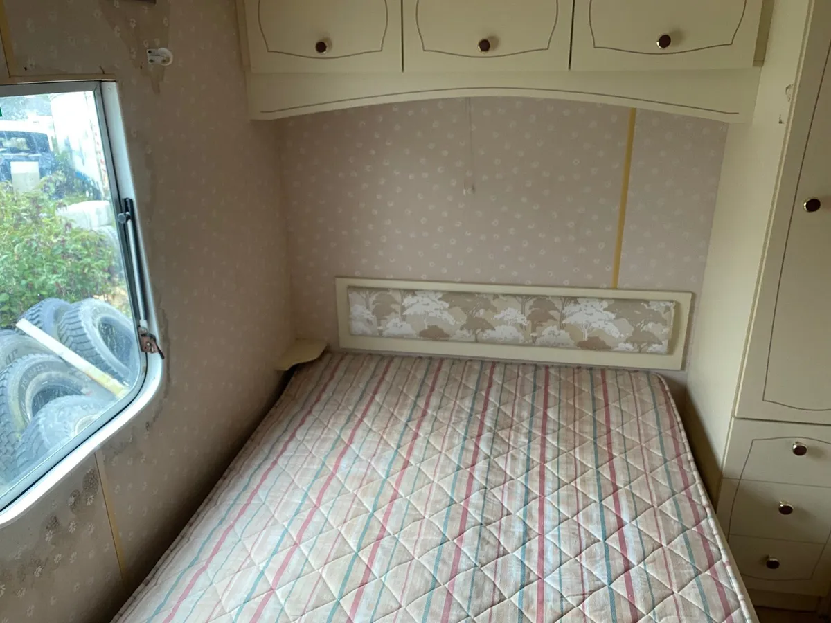 Mobile home - Image 2