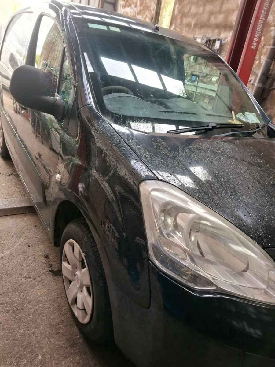 Citreon berlingo 2012 3 seat - Image 2