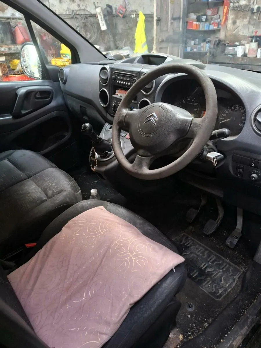 Citreon berlingo 2012 3 seat - Image 4