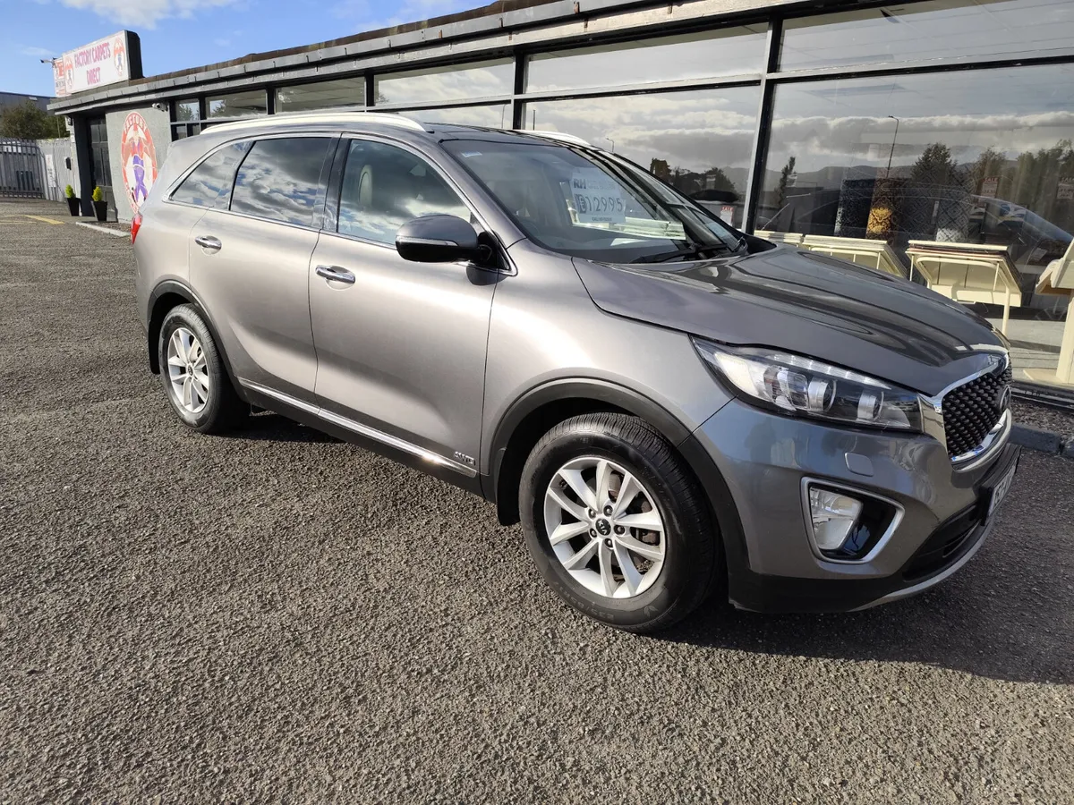 2015 Kia Sorento 2.2 crdi platinum AWD 7 seats - Image 3