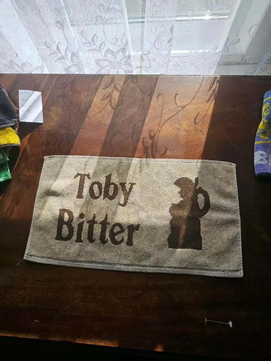 Vintage Toby Bitter Bar Towel - Image 1