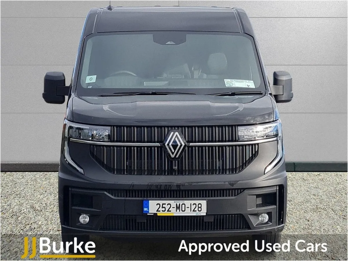 Renault Master FWD Lm35 Blue DCI 130 Advance - Image 2