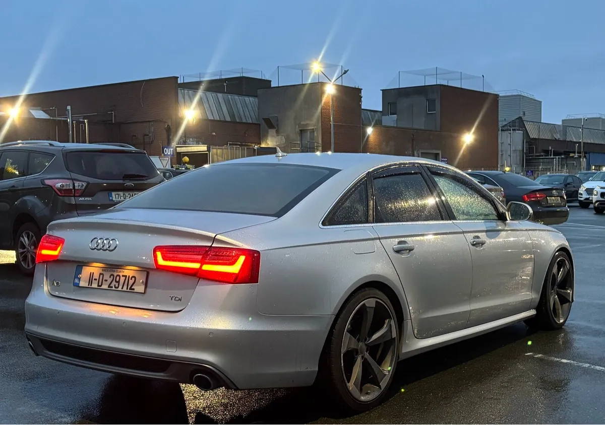 Car - Image 4