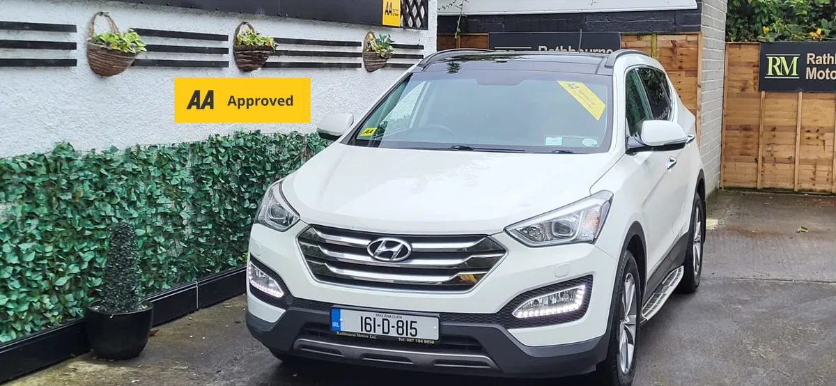 Hyundai Santa Fe 2016 Automatic 4wd (low Mileage) - Image 1
