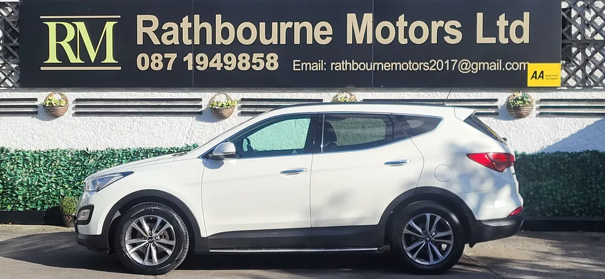 Hyundai Santa Fe 2016 Automatic 4wd (low Mileage) - Image 3