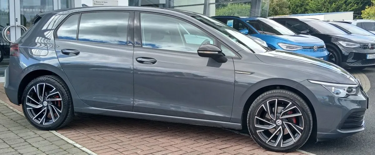 Volkswagen Golf Style 2.0 TDI 150HP DSG 2.0 TDI 1 - Image 2
