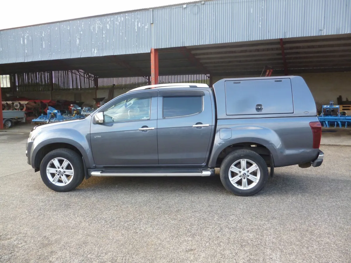 2017 Isuzu D-Max - Image 3