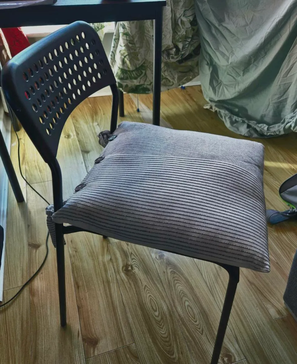 Kitchen chair (with cushion) - Image 2