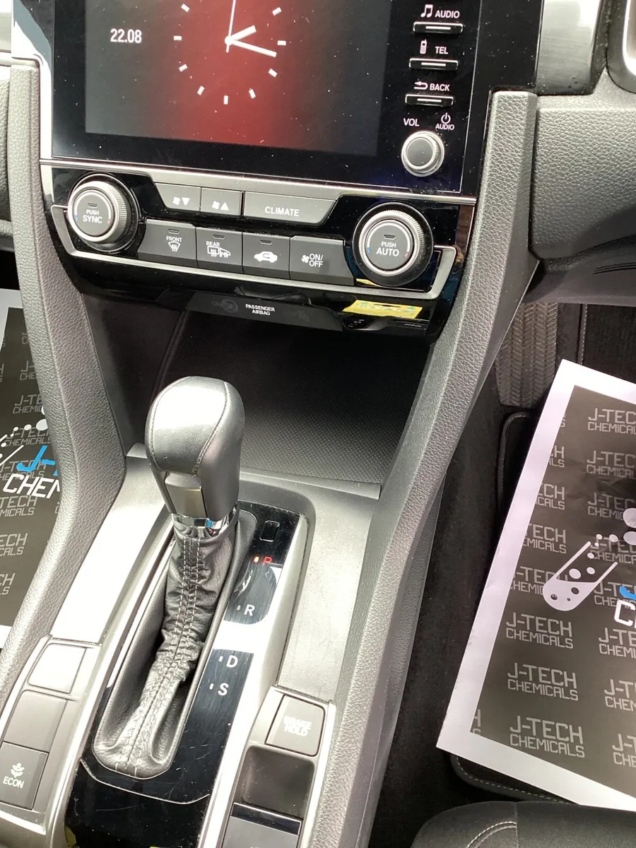 Honda Civic 2021 - Image 3