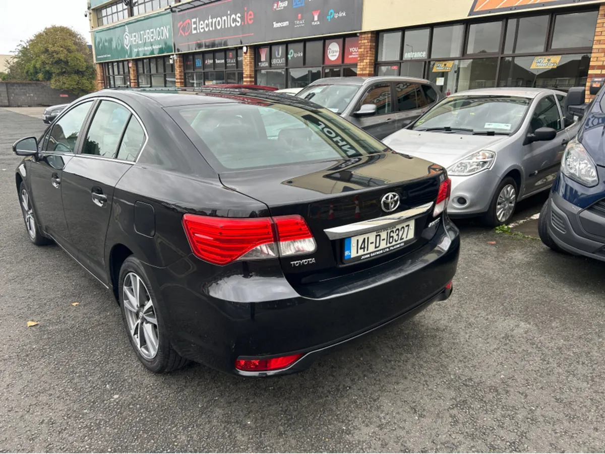 Toyota Avensis 2.0 D-4D LUNA ONLY 140000KLMS//ORIG - Image 2