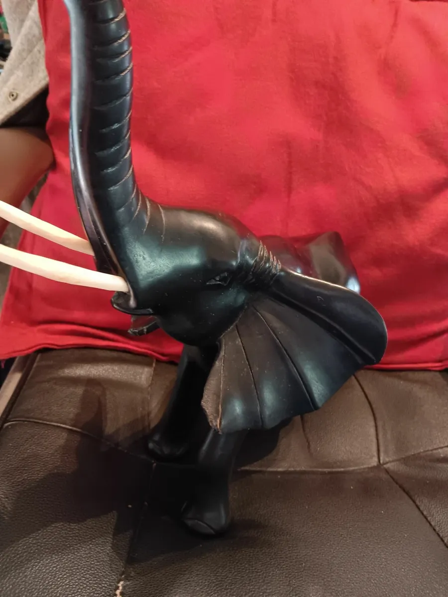 Vintage ebony elephant - Image 3