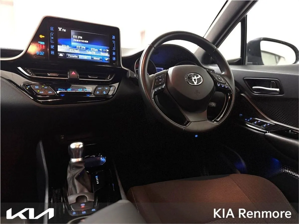 Toyota C-HR Hybrid Sport 4DR Auto - Image 4