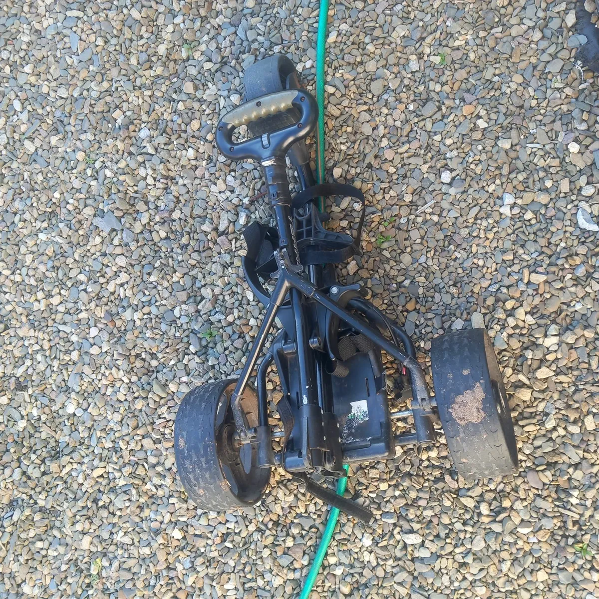 Golf trolley - Image 1