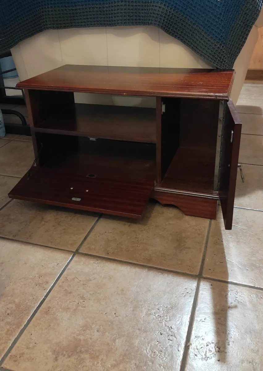 Cabinet - Image 2