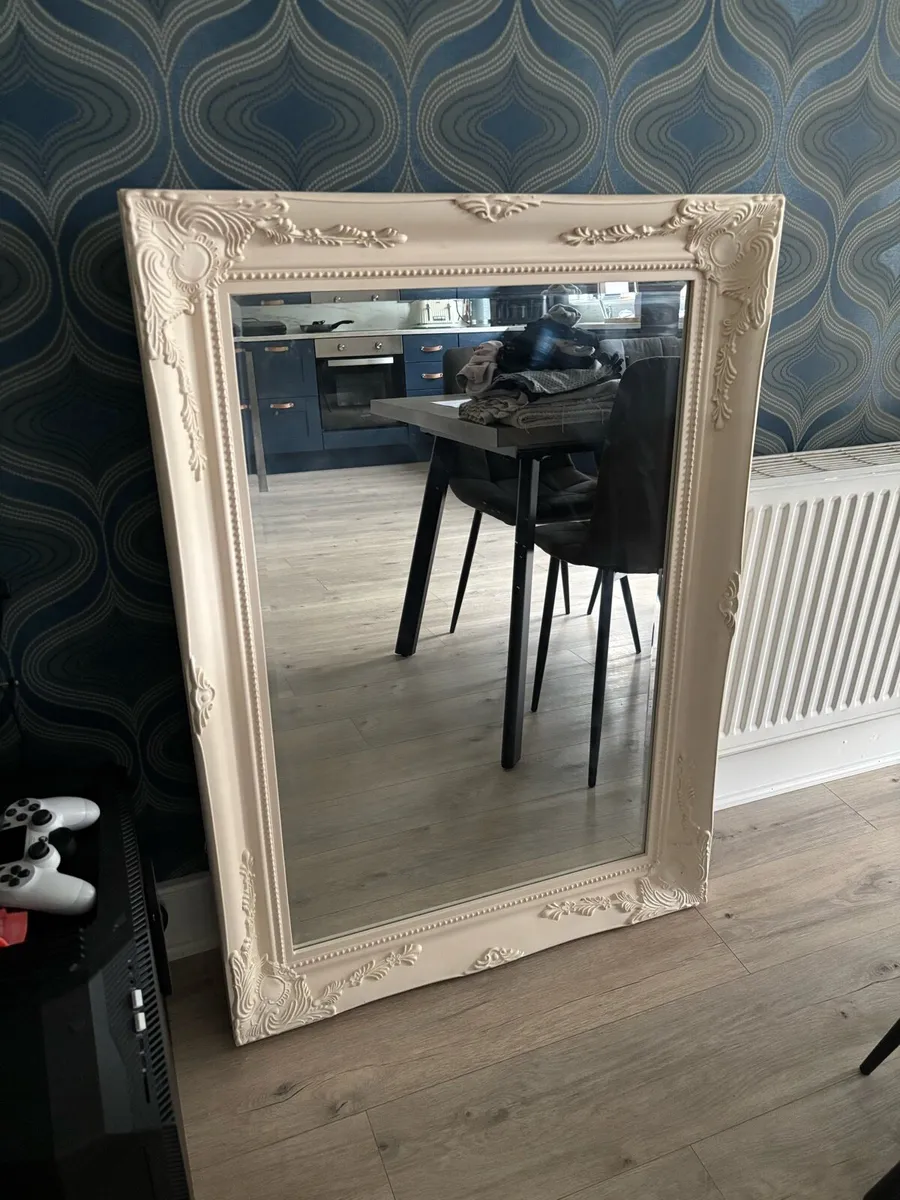 Mirror - Image 2