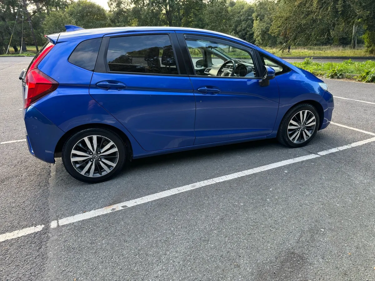 2017 Honda Jazz – NCT 07/27 – €200 Tax - Image 2