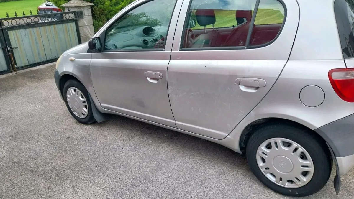 Toyota Yaris - Image 4