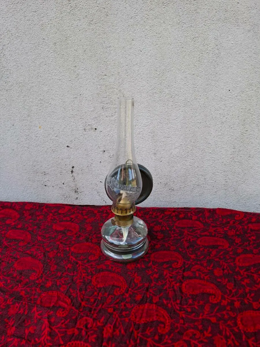 Vintage wall oil lamp - Image 1