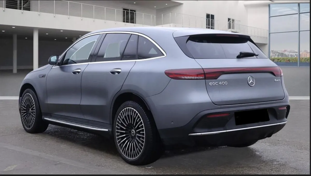 MERCEDES-BENZ EQC 400 AMG LINE PREMIUM 4MATIC - Image 3