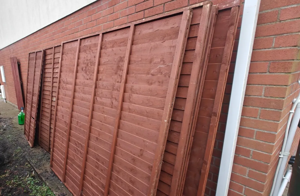 Wooden Garden fence panels and Gate - Image 1
