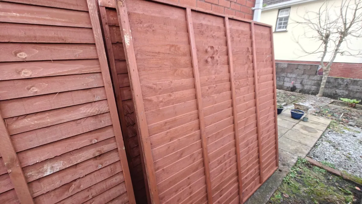 Wooden Garden fence panels and Gate - Image 2