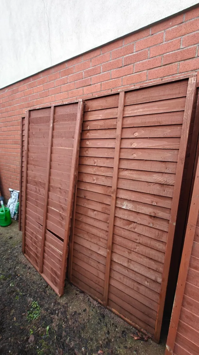 Wooden Garden fence panels and Gate - Image 3