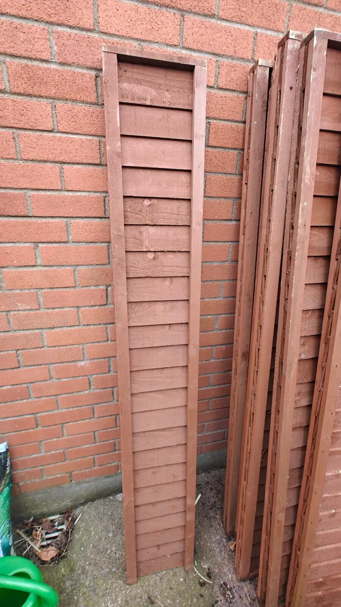 Wooden Garden fence panels and Gate - Image 4