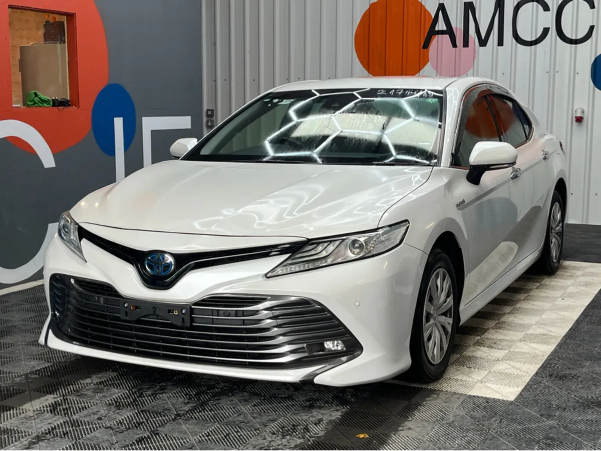 Toyota Camry €22950! 2019 TOYOTA CAMRY 2.5L HYBRID - Image 3