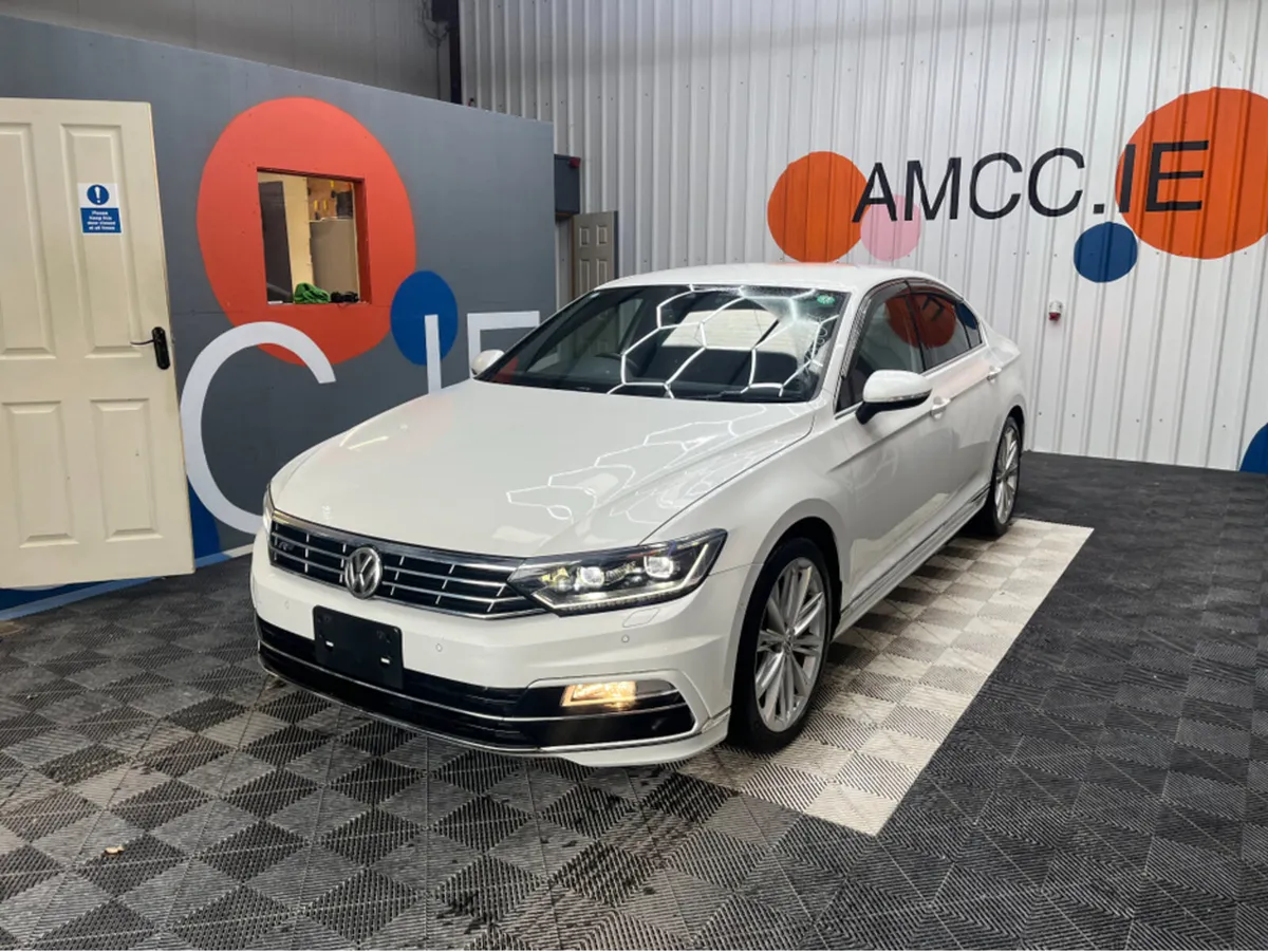 Volkswagen Passat 2017 VOLKSWAGEN PASSAT 2.0 TSI R - Image 3