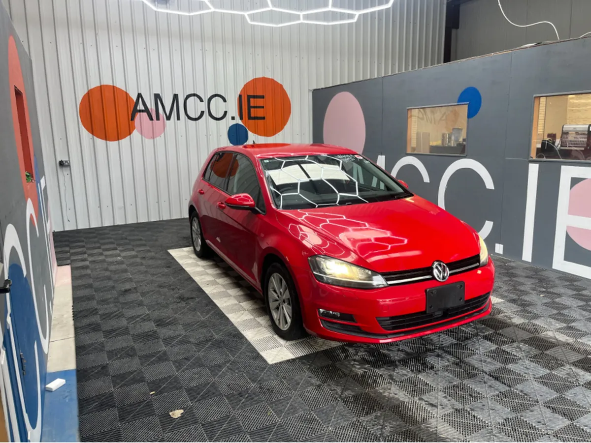 Volkswagen Golf ONLY €12950! 2015 VOLKSWAGEN GOLF - Image 1