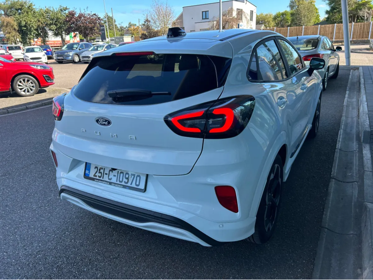 Ford Puma GEN-E PREMIUM 5DR 168PS 12 - Image 3
