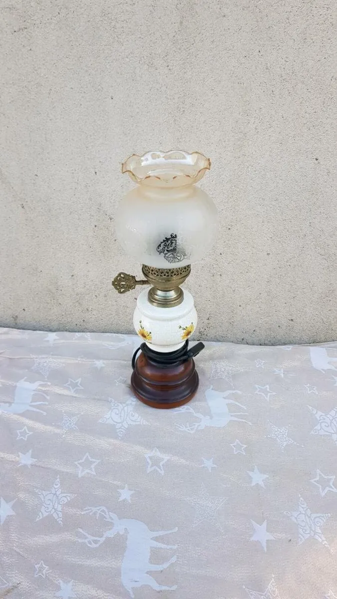 Old electric lamp - Image 1