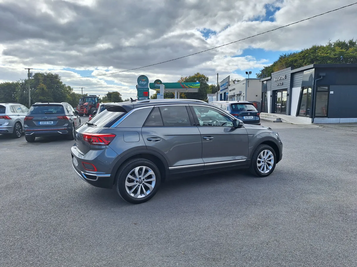Volkswagen T-Roc 1.5 Automatic *High Spec - Image 3