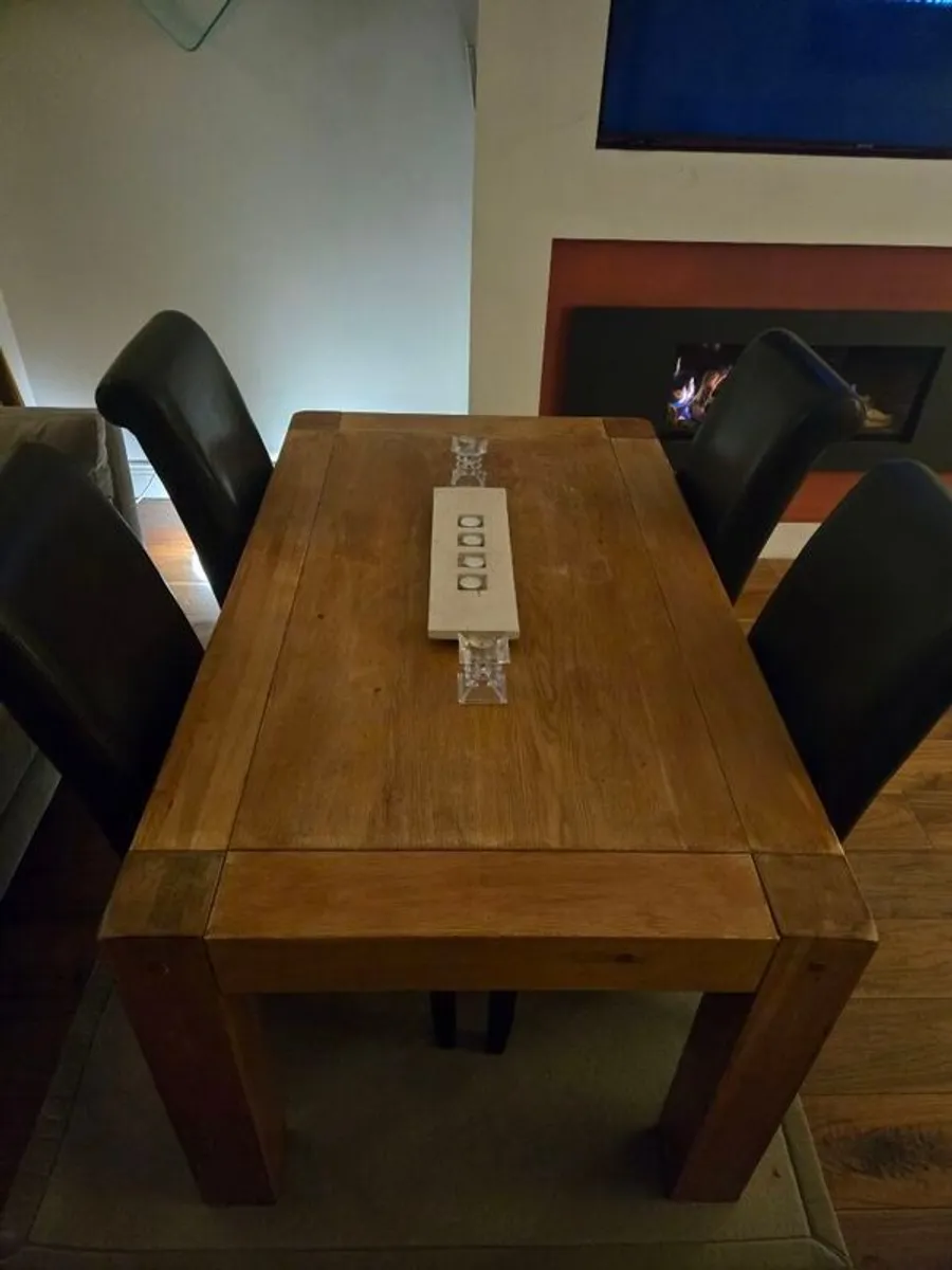 Solid Oak dining table and chairs - Image 4