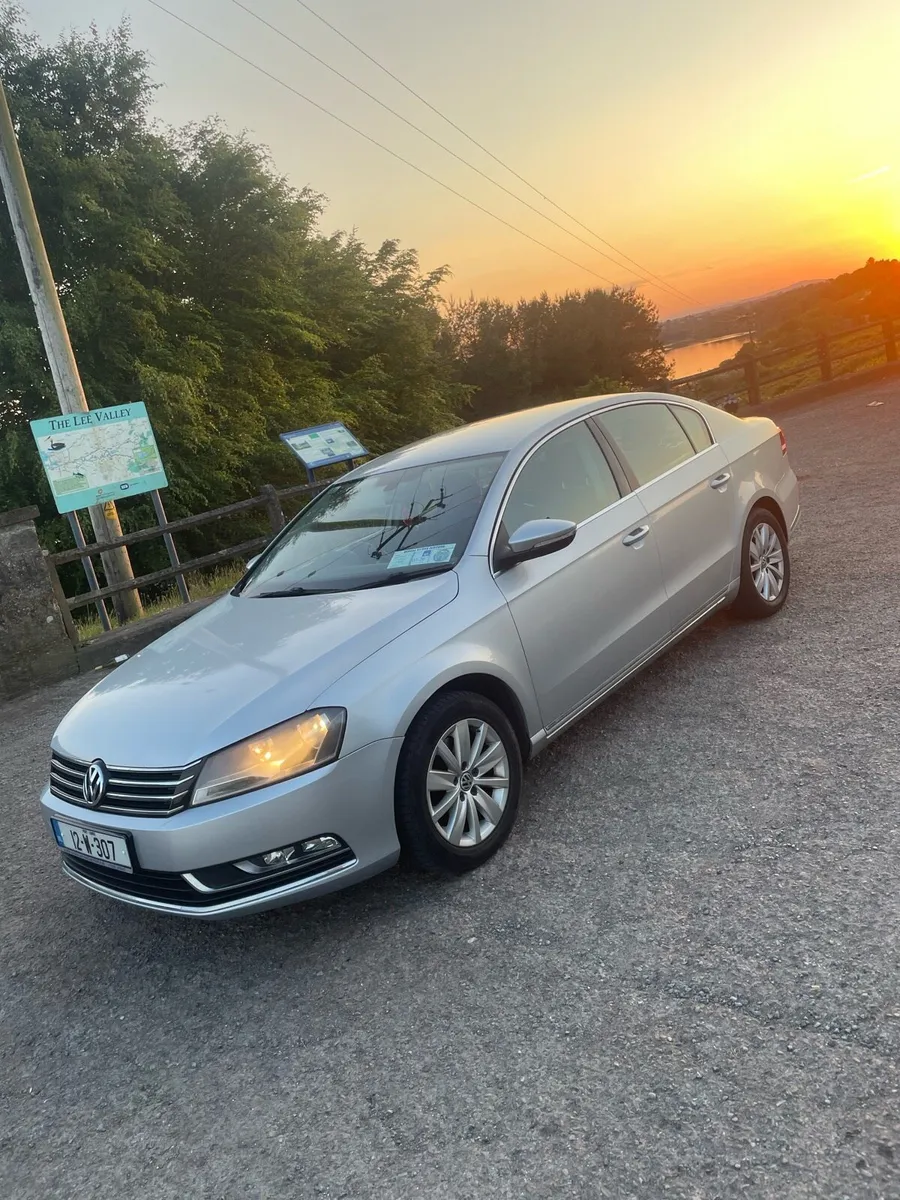 Volkswagen Passat - Image 1