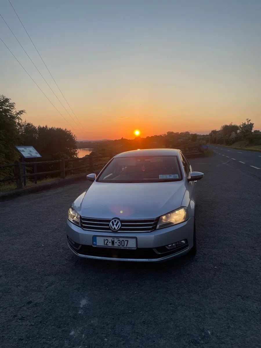 Volkswagen Passat - Image 2