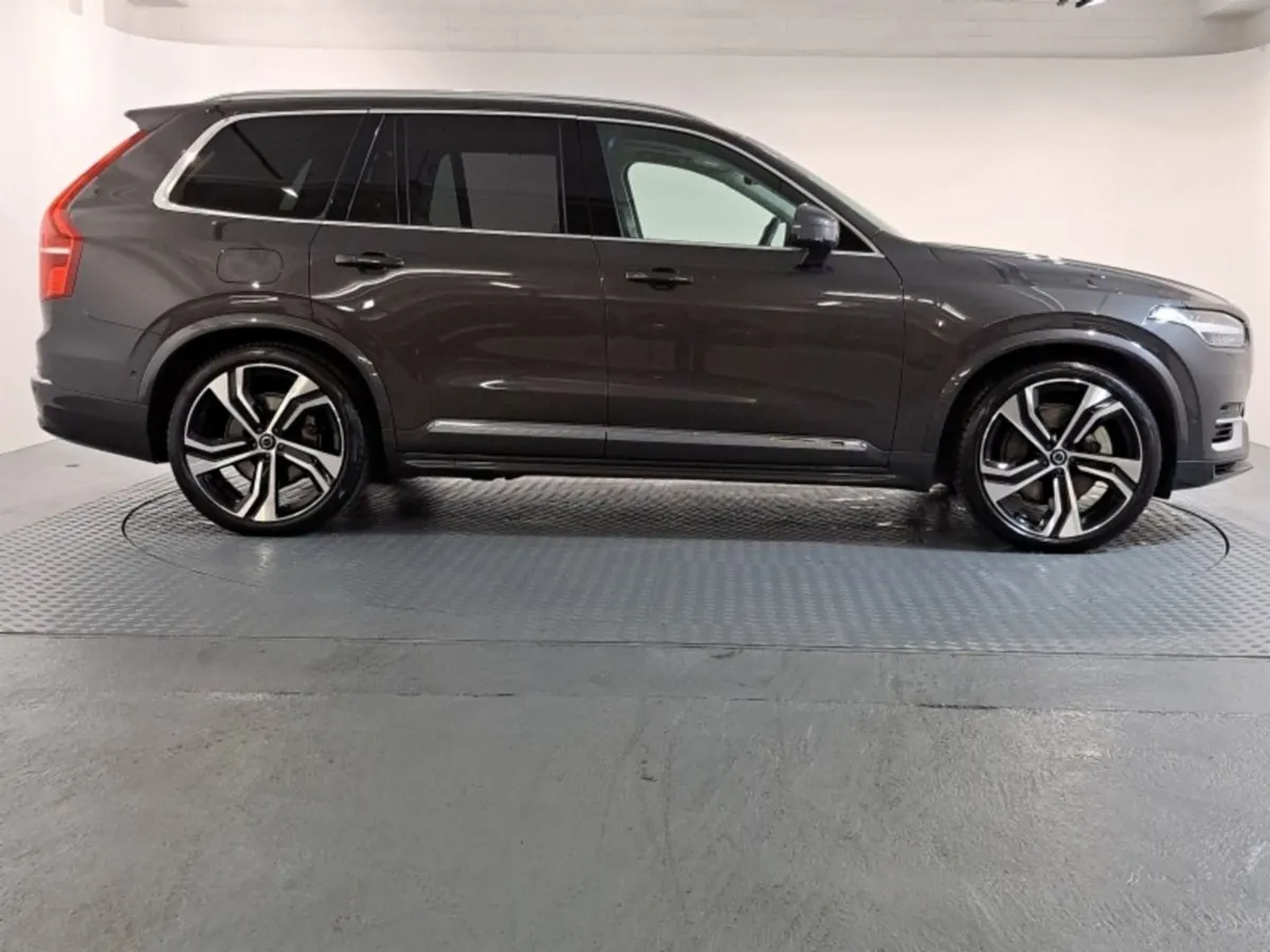 Volvo XC90 T8 Hybrid Phev Recharge - Image 4