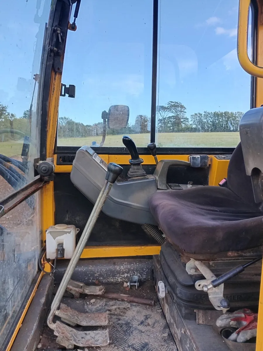 Volvo 5 ton - Image 4