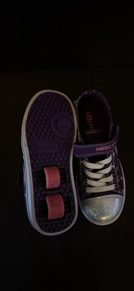 Heelys Snazzy X2 Shoes Purple Multi Rainbow size 1 - Image 1