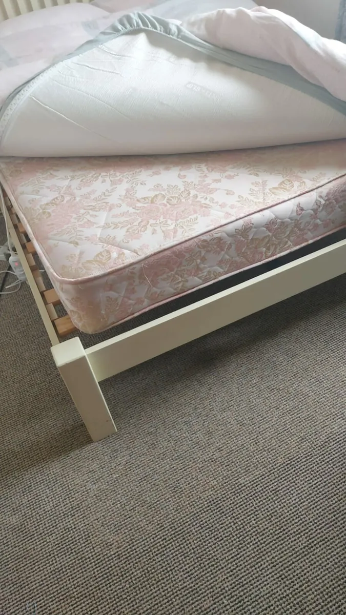 Bed - Image 2