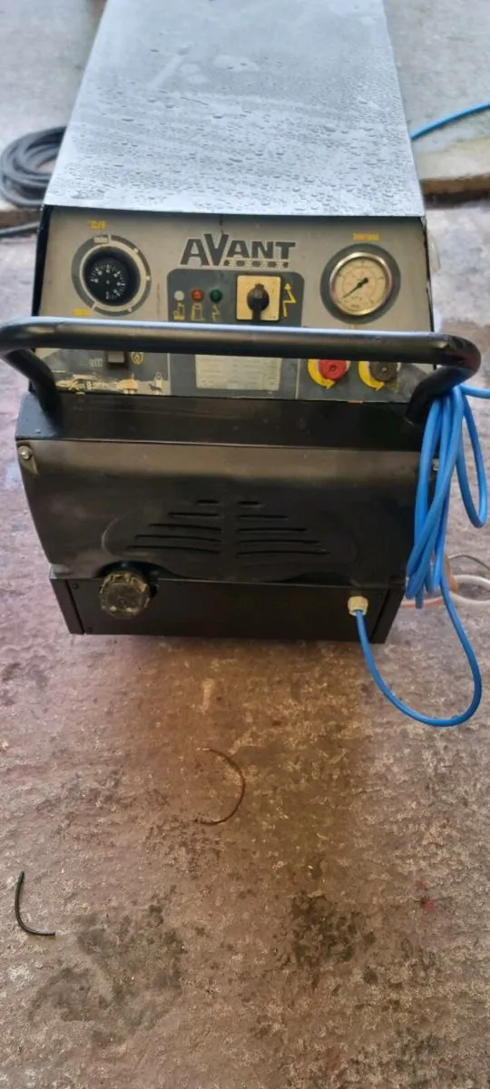 Hot powerwasher - Image 3