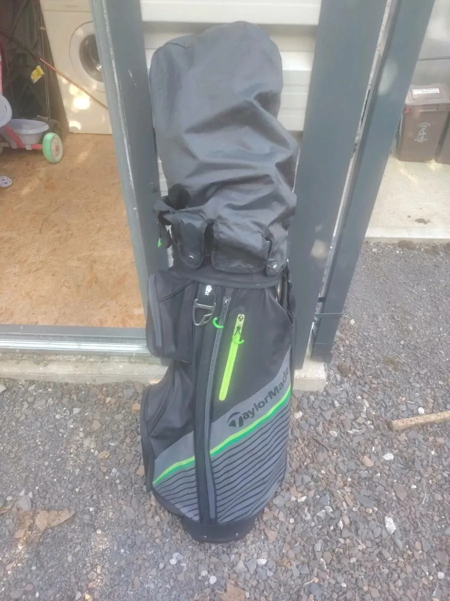 Golf set and trolley - Image 4