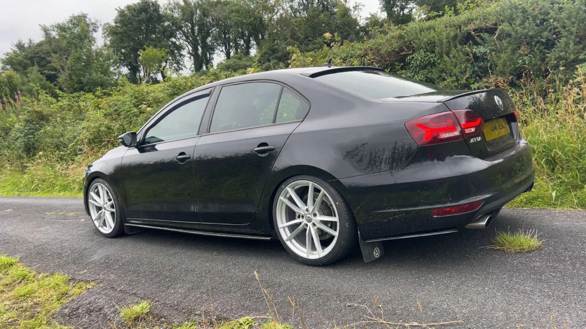 18" 19" Volkswagen Pretoria Style - Image 1