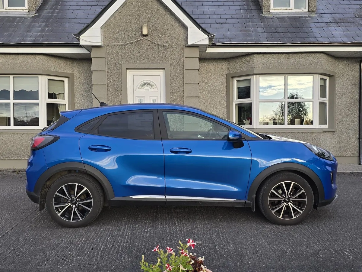 2023 Ford Puma - Image 2
