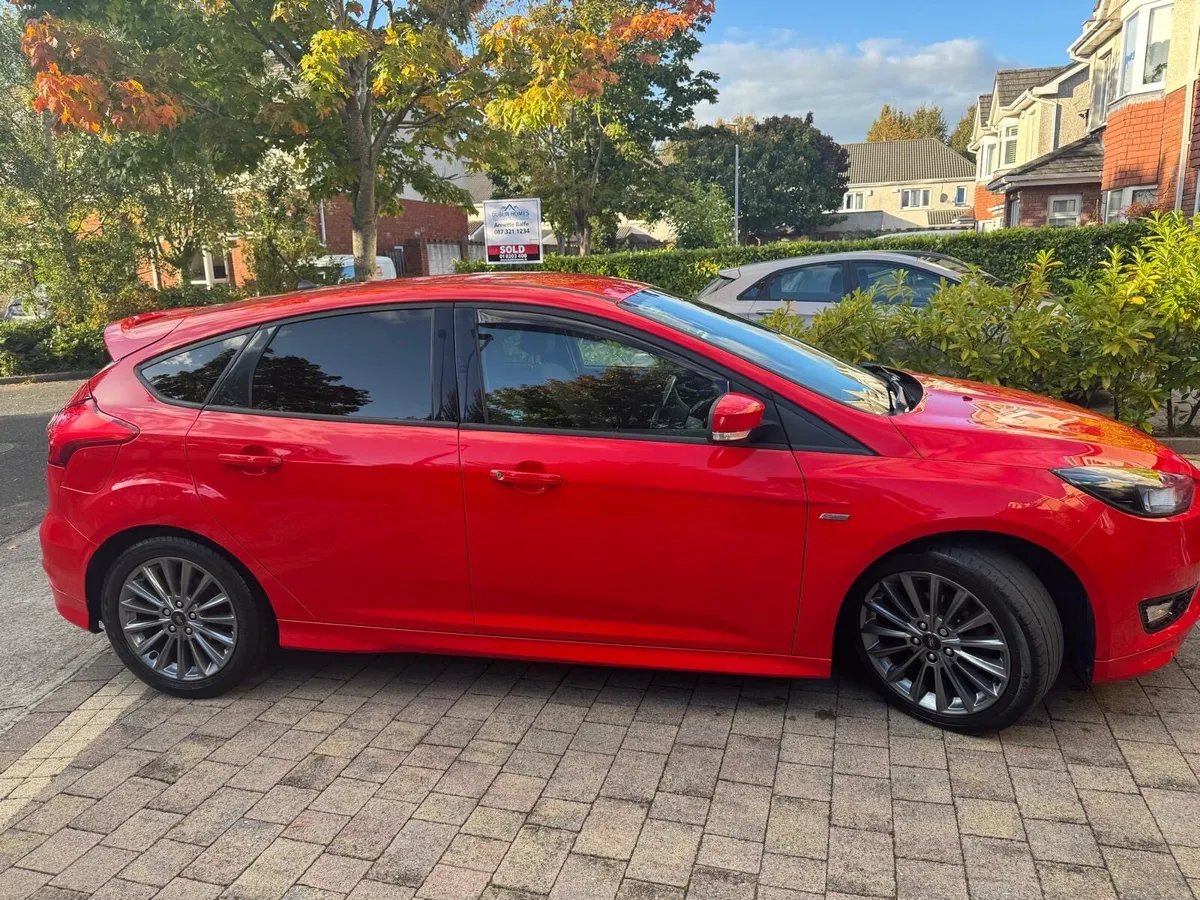 Ford Focus ST line - Image 2