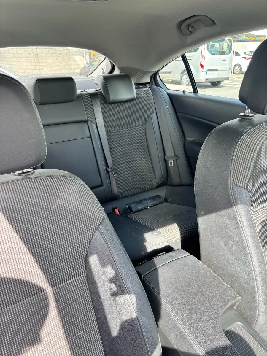 VAUXHALL INSIGNIA 2.0 NCT26 - Image 4