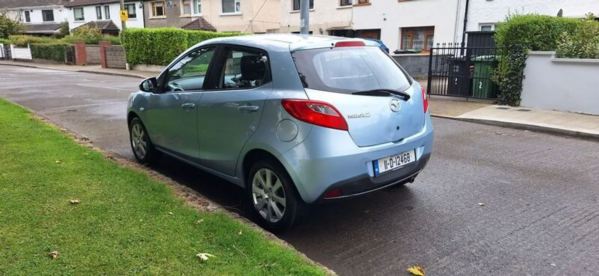 2011 Mazda Mazda2 - Image 3